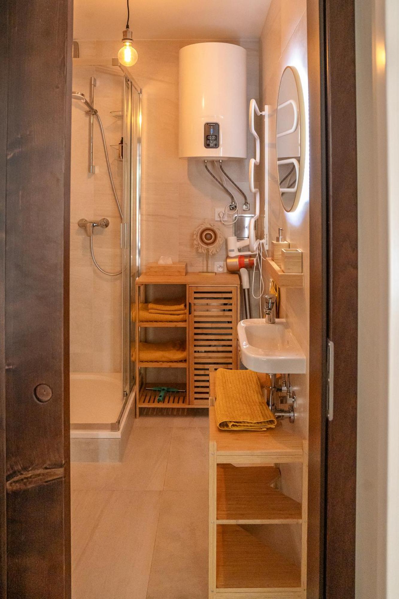Apartman Spaleny Mlyn Lisnice Exteriér fotografie